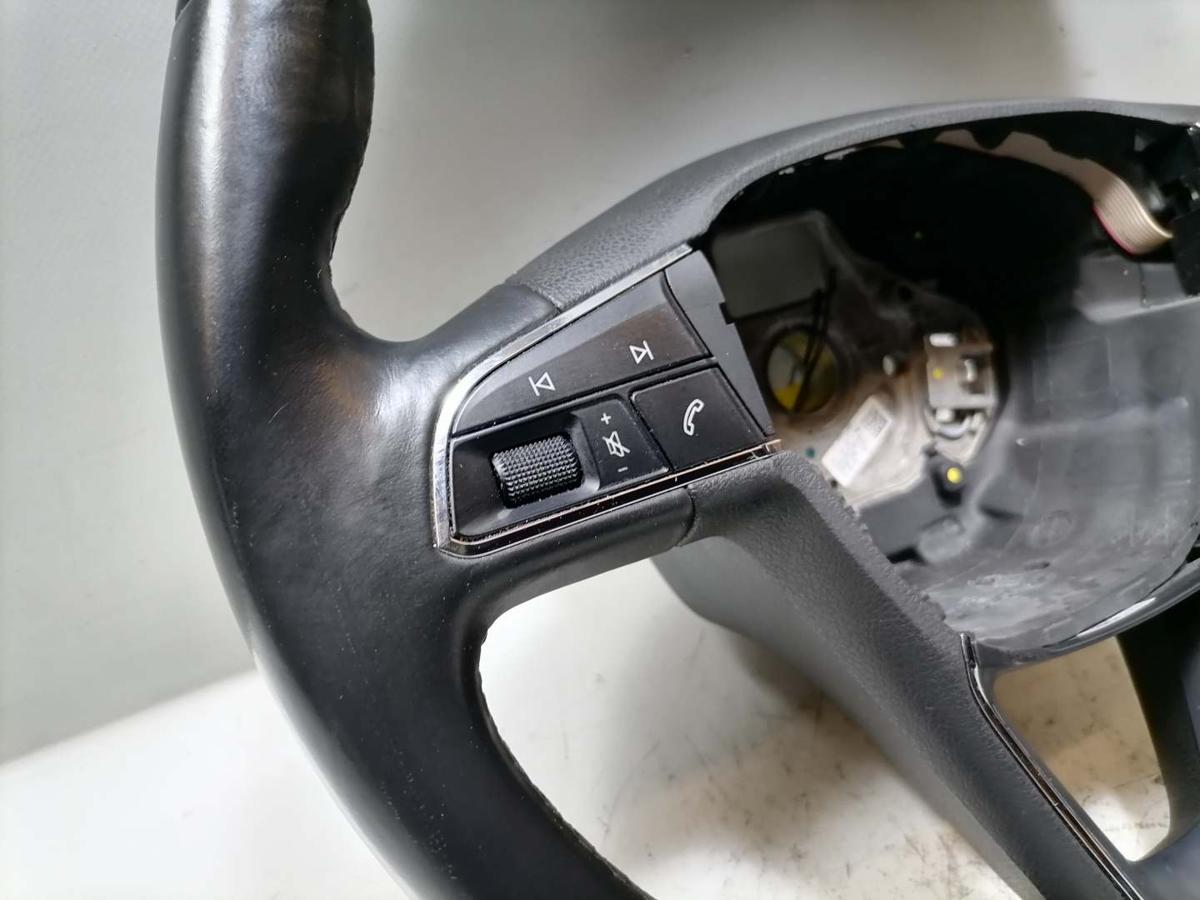 Seat Leon 5F original Lederlenkrad mit Multifunktion MFA Bj.2015